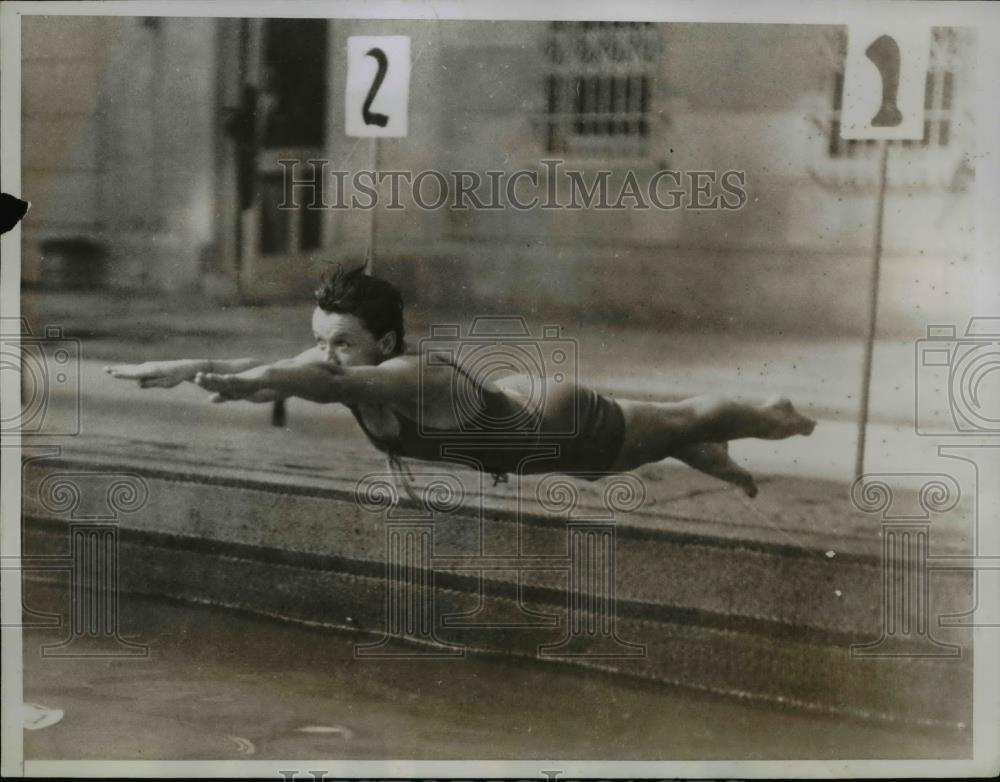 1935 Press Photo Elsie Ferrill at Miami Biltmore swim meet for Olympic stars - Historic Images