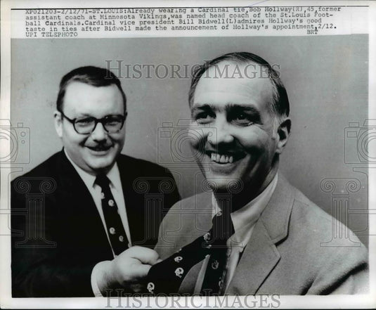 1971 Press Photo Bib Holloway coach for St Louis Cardinals & VP Bill Bidwell - Historic Images