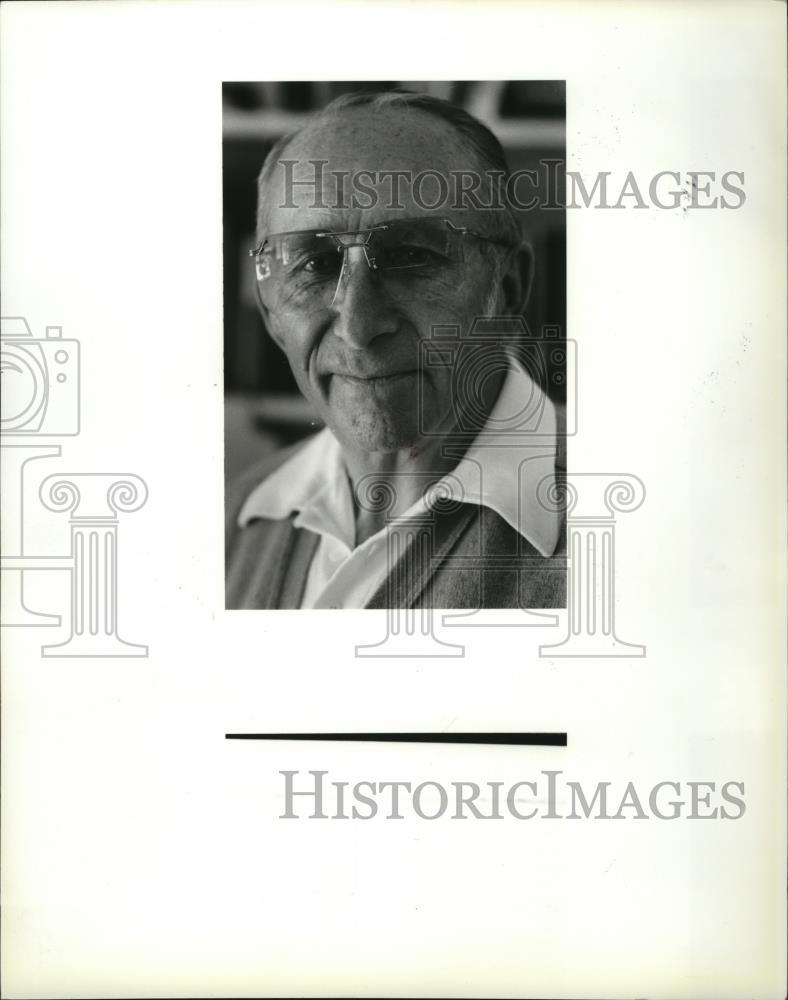 1987 Press Photo Attorney Robert O Schimanski - spa30383 - Historic Images