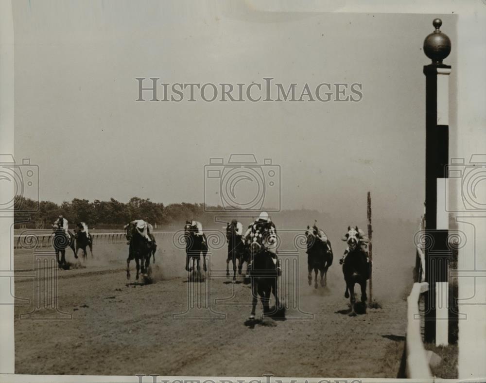 1935 Press Photo Belmont Park race in NY Marriel, Speed &amp; Flavor - net18863 - Historic Images