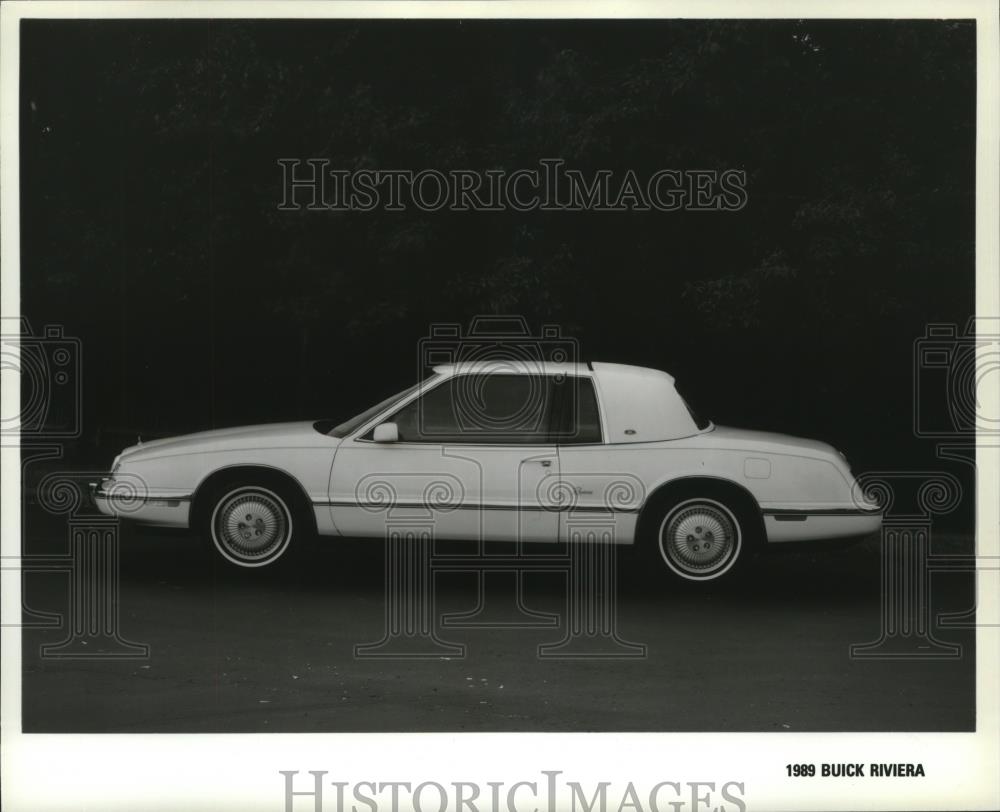 1989 Press Photo The 1989 Buick Riviera - spp01468 - Historic Images