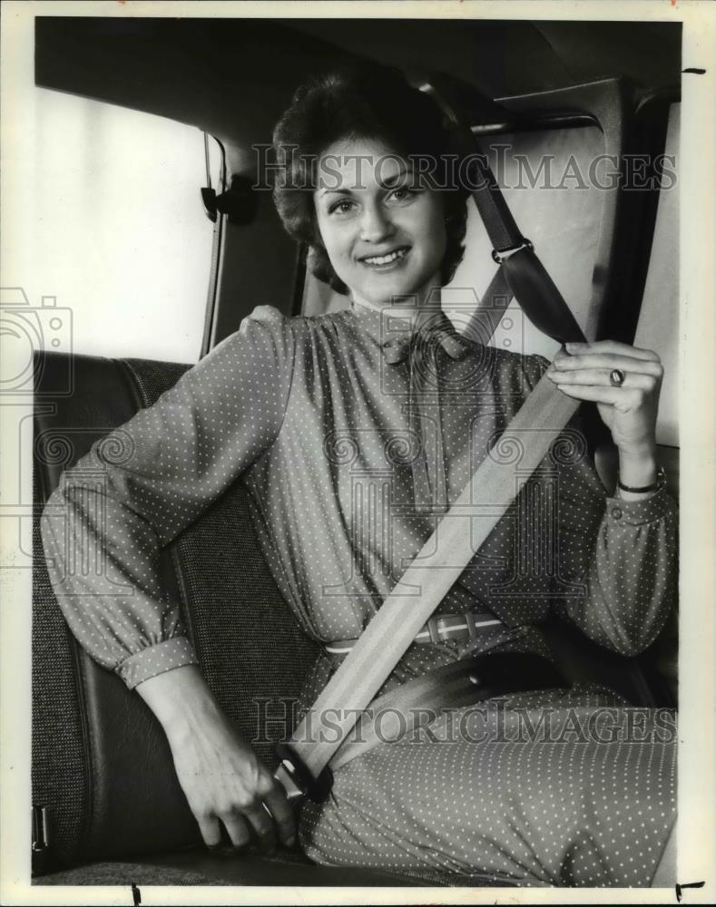 1984 Press Photo Auto Safety Belts - cvb14681 - Historic Images