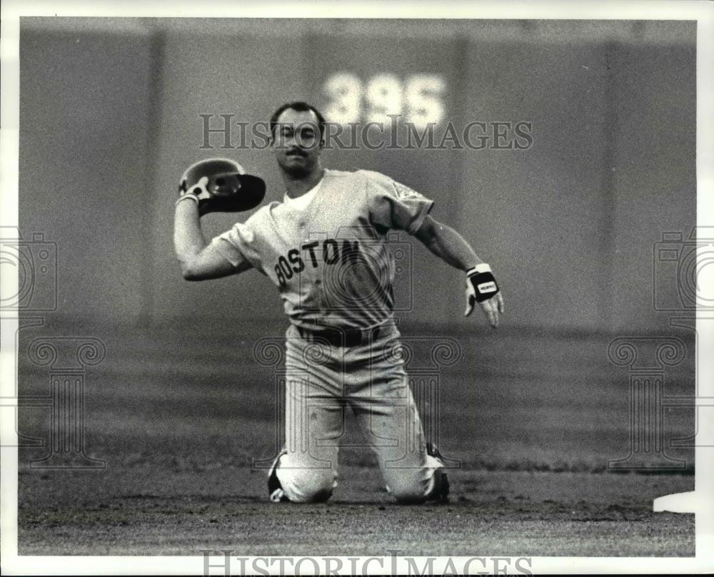 1987 Press Photo Boston baseball outfielder Mike Greenwell - cvb57658 - Historic Images