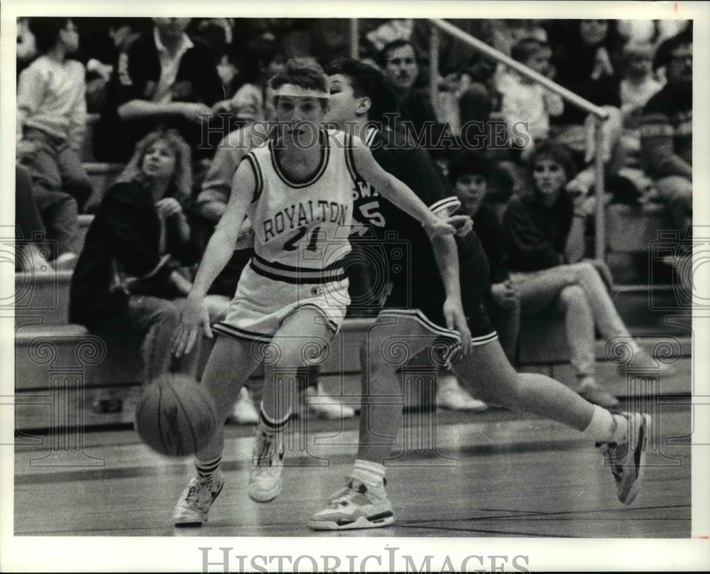1990 Press Photo N. Royalton vs Brunswick Ladies Basketball - cvb57679 - Historic Images