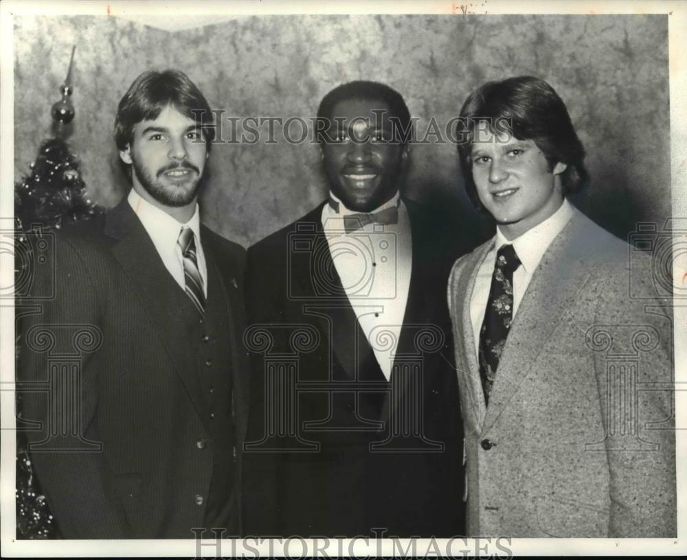1980 Press Photo Touchdown Club Awards. L-R: Don Delfino, Hugh Green, Rick Troc - Historic Images