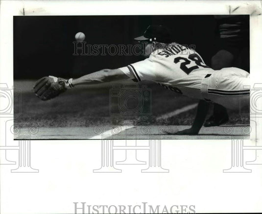 1986 Press Photo Cory Snyder playing 3rd base for all star selection - cvb57783 - Historic Images