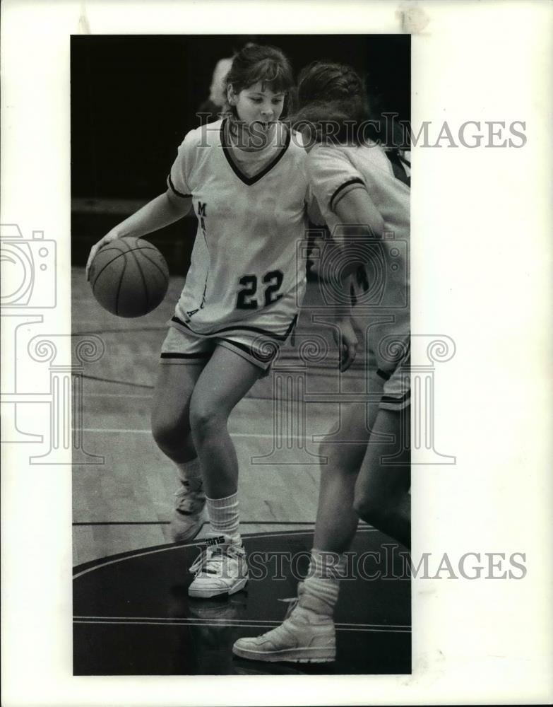 1990 Press Photo Magnificat High School basketball player-Darlene Sheehan - Historic Images