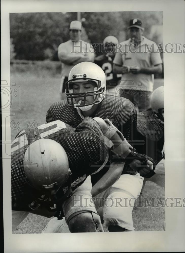 1985 Press Photo Rocky Rier Quarterback Greg Hein - cvb58873 - Historic Images