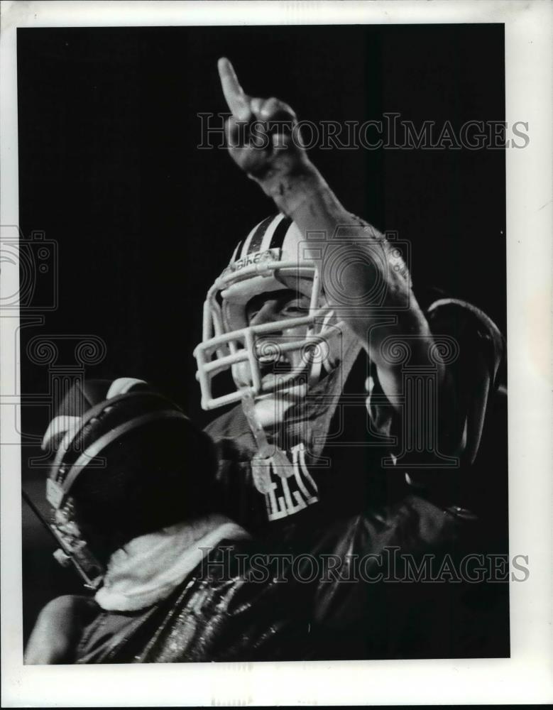 1985 Press Photo Mark Engoglia is Lofted Into the Air by One of his Coaches - Historic Images