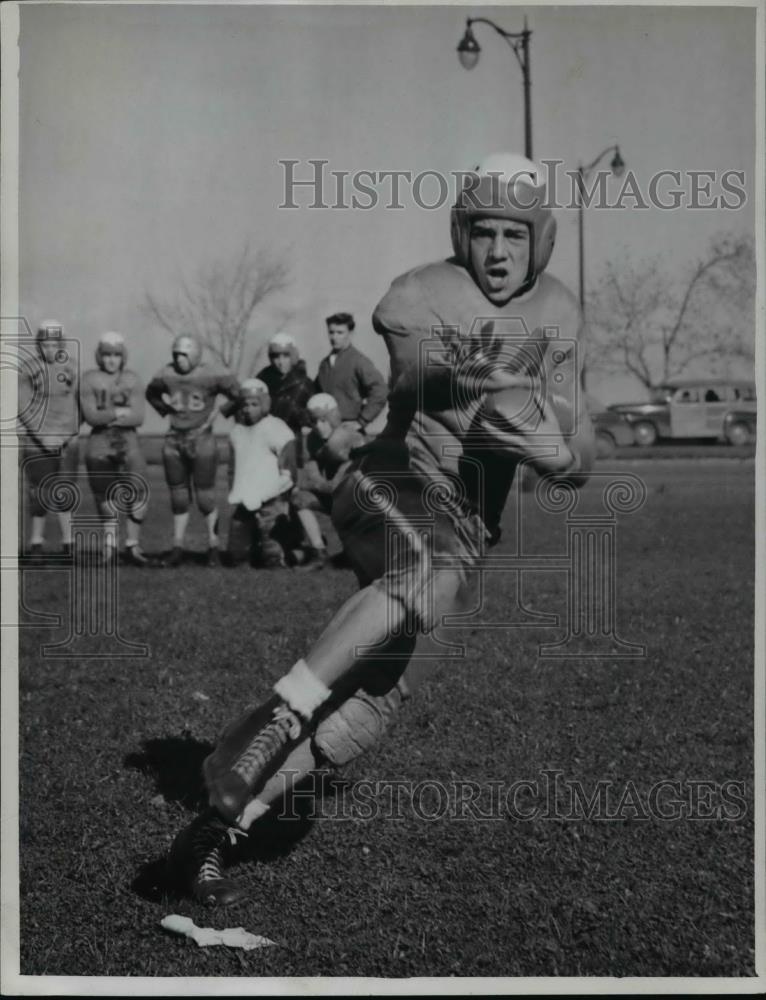 1947 Press Photo Tom Grumbach, Cleveland Bantams - cvb63832 - Historic Images