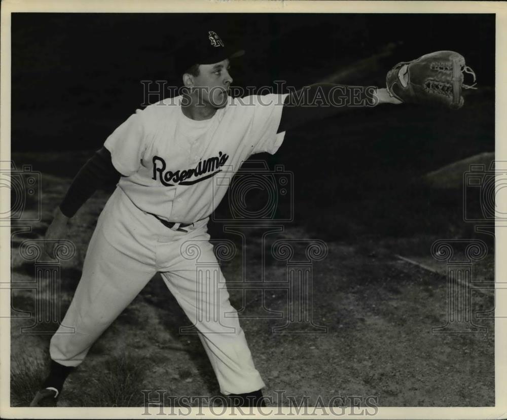 Press Photo Bud Friedl, Rosenblum first baseman - cvb63964 - Historic Images