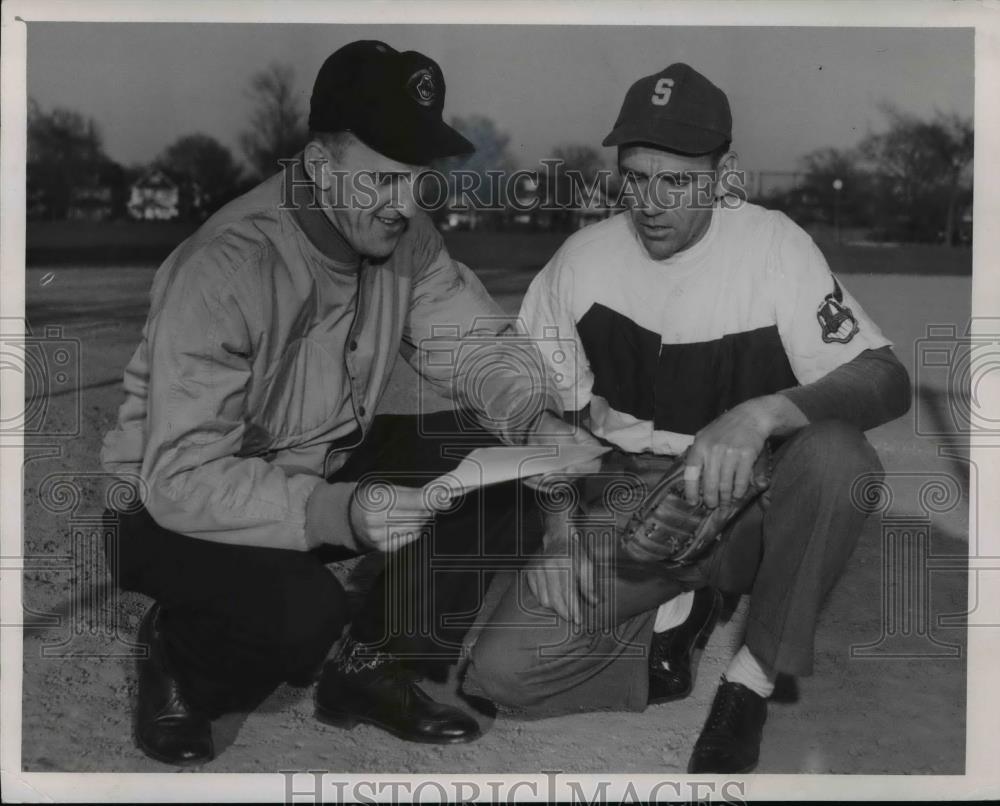 1958 Press Photo Bob Kuver, MGR of Palm &amp; Patterson and Tony Jersan, Coach. - Historic Images