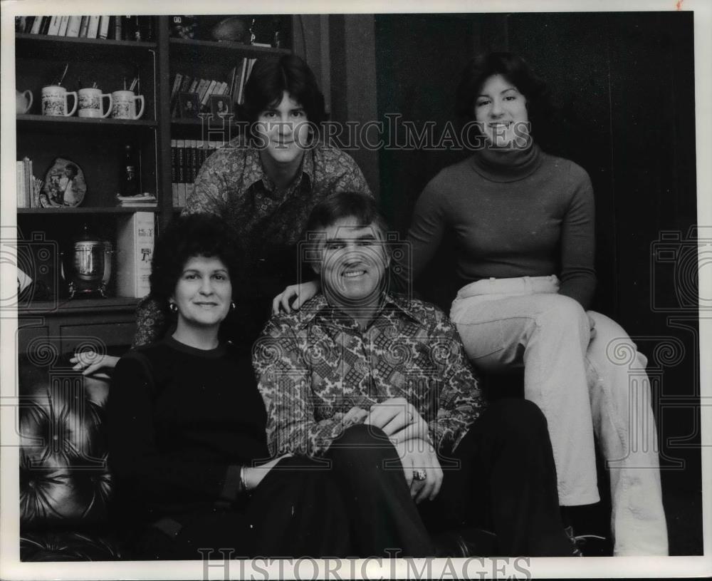 1976 Press Photo Forrest Gregg, AP Coach of the Year - cvb64012 - Historic Images