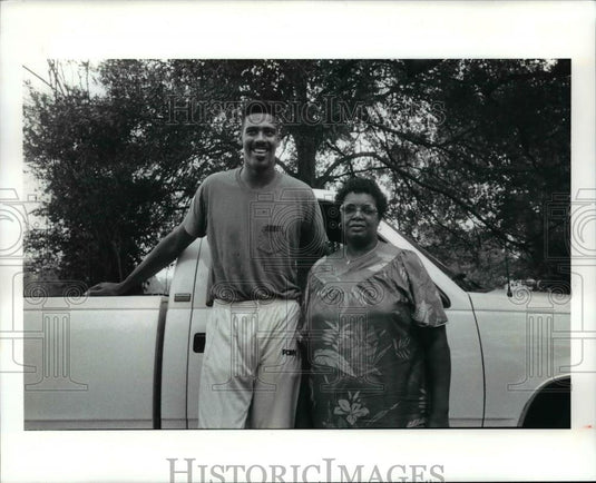 Press Photo Family - cvb64038 - Historic Images