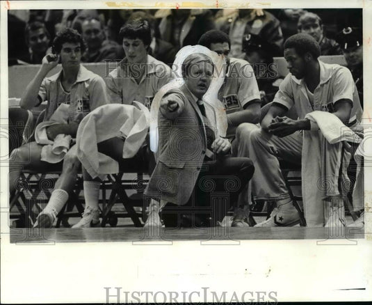 Press Photo Bratz, Phegley, Washington, Jordan-basketball - cvb64169 - Historic Images