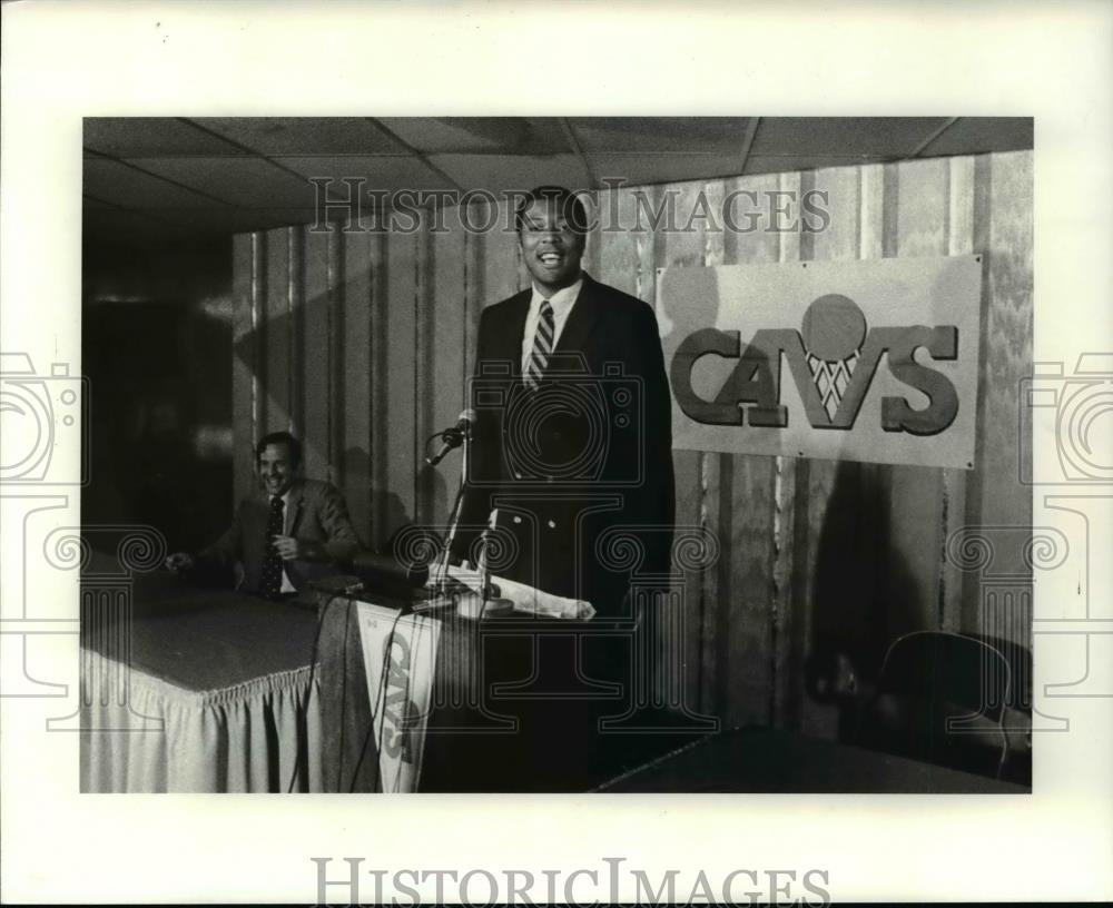 Press Photo Cavs basketball player - cvb64277 - Historic Images