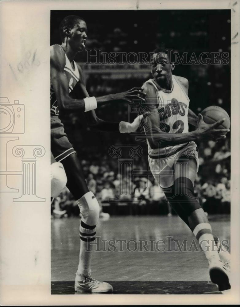 Press Photo Cleveland Cavaliers Basketball - cvb64679 - Historic Images