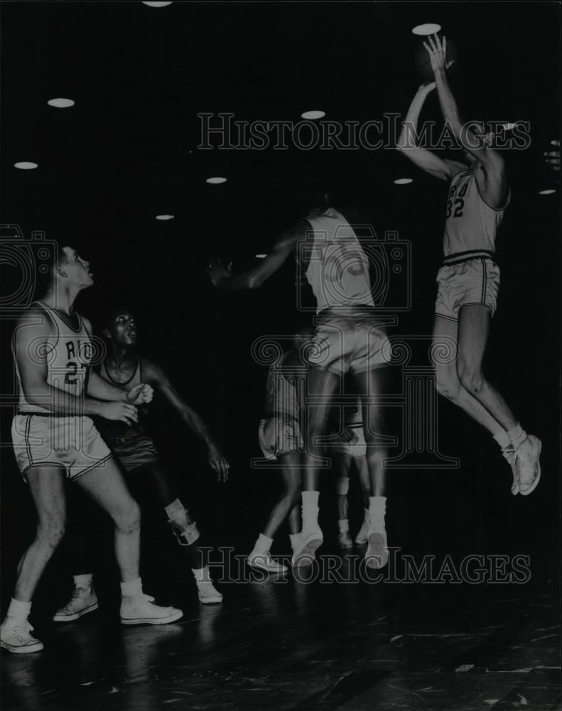 Press Photo Clarence &quot;Bevo&quot; Francis star of the Rio Grande College team - Historic Images