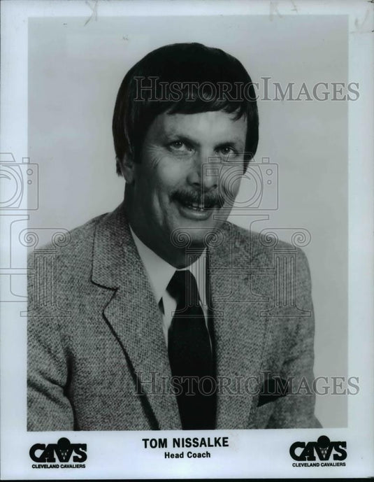 Press Photo Cavs basketball head coach-Tom Nissalke - cvb64693 - Historic Images