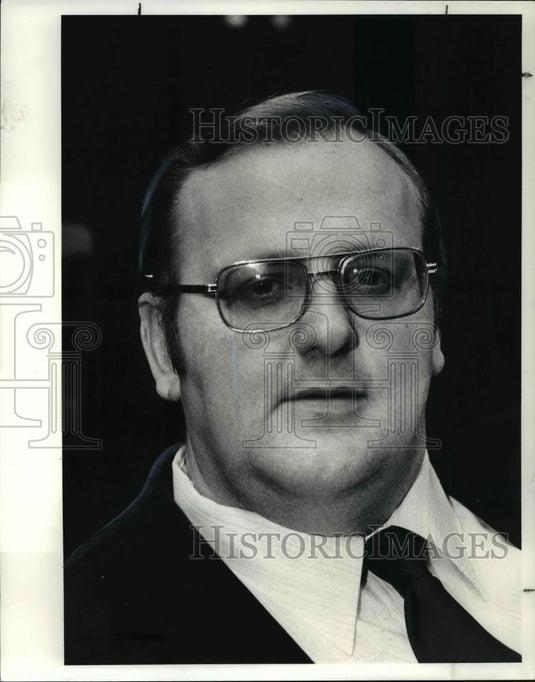 Press Photo Coliseum President Graham - cvb64732 - Historic Images