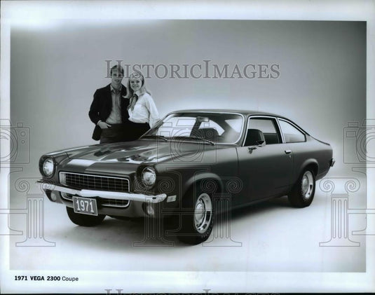 1970 Press Photo 1971 Vega Hatchback Coupe - cvb68199 - Historic Images