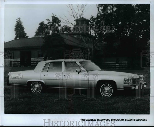 1986 Press Photo 1985 Cadillac Fleetwood Brougham Sedan D'Elegance - cvb68264 - Historic Images