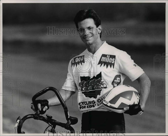 1992 Press Photo Gary Snyder - cvb68436 - Historic Images