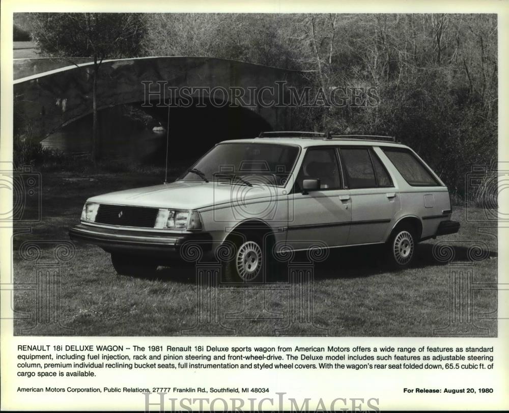 1980 Press Photo The 1981 Renault 18i Deluxe Wagon - cvb68500 - Historic Images