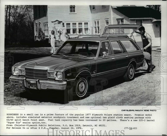1977 Press Photo The 1977 Plymouth Volare station wagon automobile - cvb68774 - Historic Images