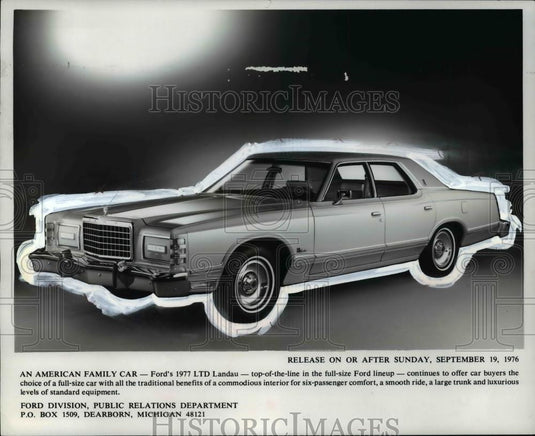 1977 Press Photo Ford LTD II Brougham automobile - cvb68849 - Historic Images