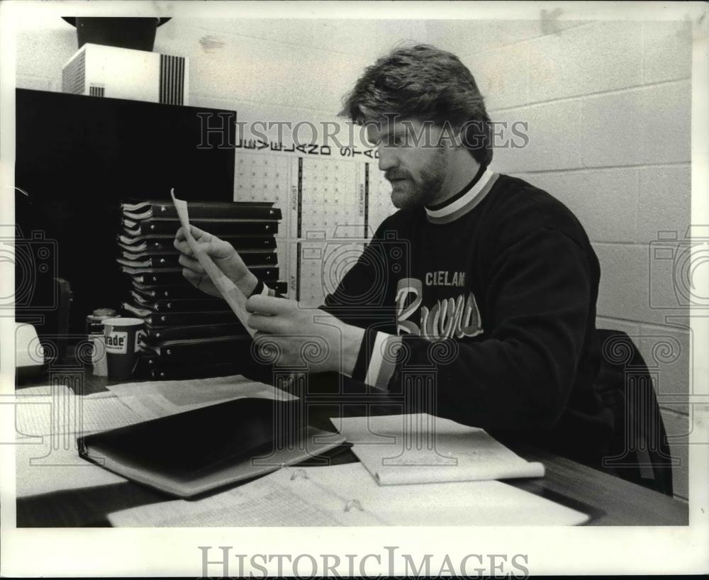 1982 Press Photo New Browns coach Dave Redding. - cvb69171 - Historic Images