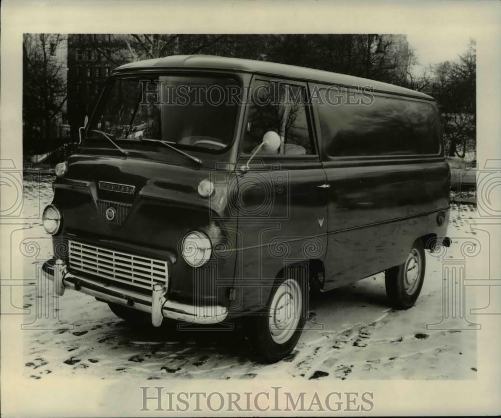 1957 Press Photo 1957 Ford English Thames 800 Van - cvb69278 - Historic Images