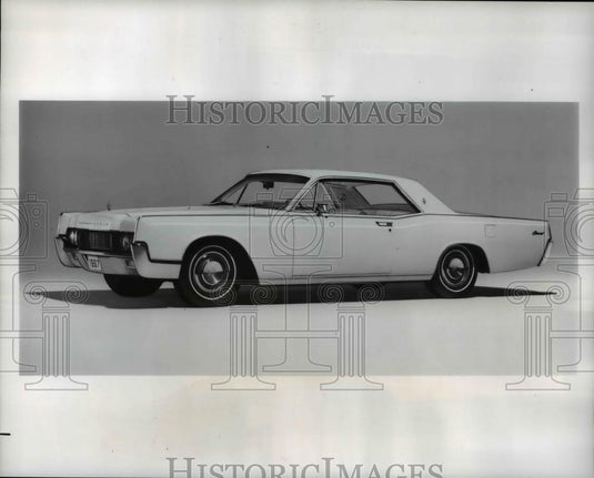 1967 Press Photo 1967 Lincoln Continental - cvb69425 - Historic Images