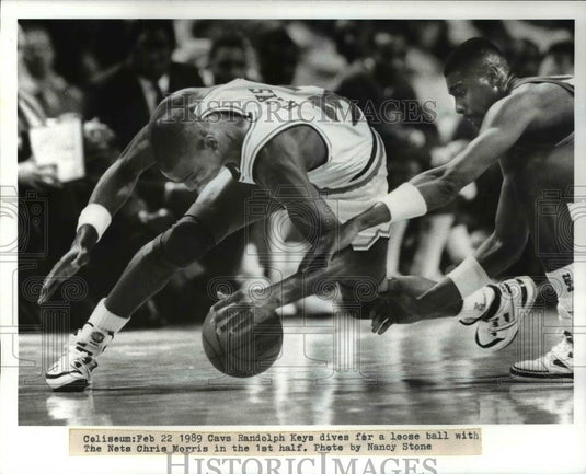 1989 Press Photo Cavs Randolph Keys vs The Nets Chris Morris-basketball battle - Historic Images