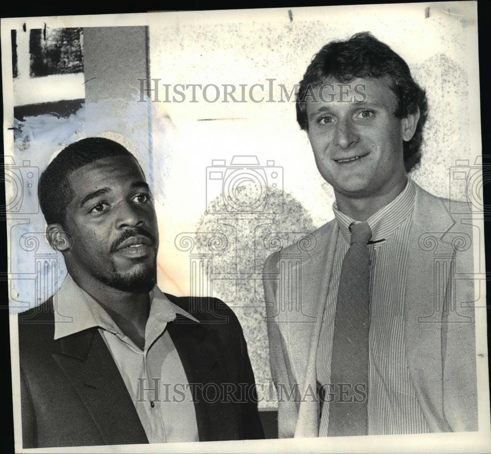 1982 Press Photo L-R: Cavaliers Draftees John Bagley &amp; David Magley - cvb69579 - Historic Images