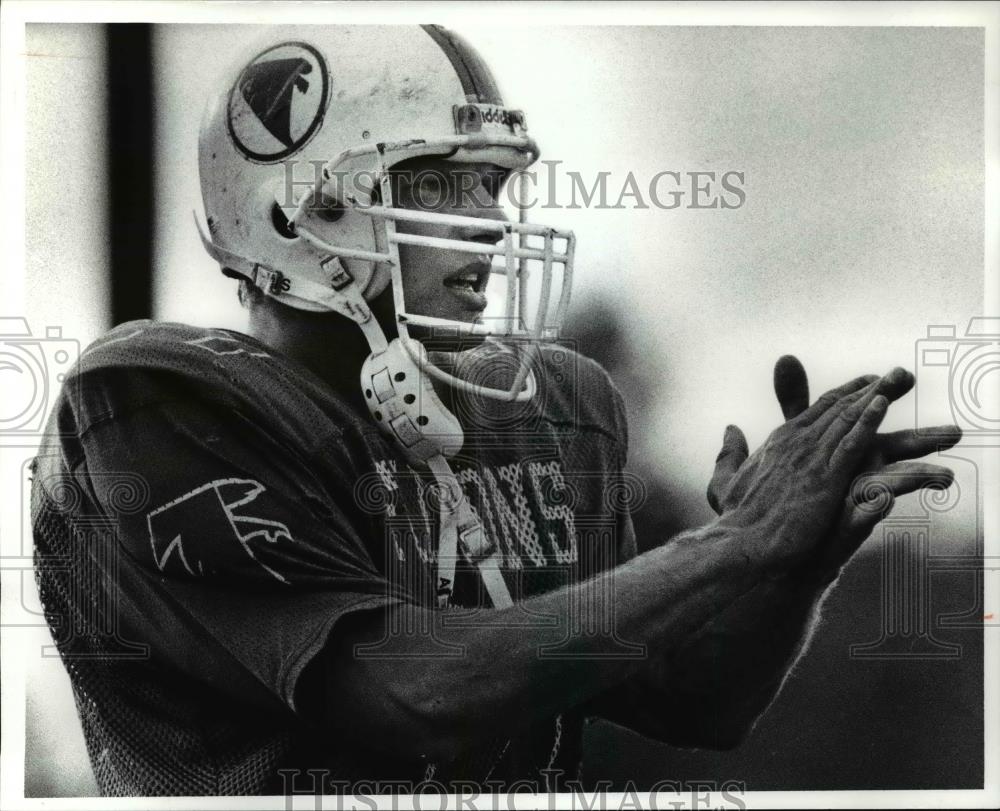 1991 Press Photo Eric Brown during practice for the Falcons - cvb69649 - Historic Images