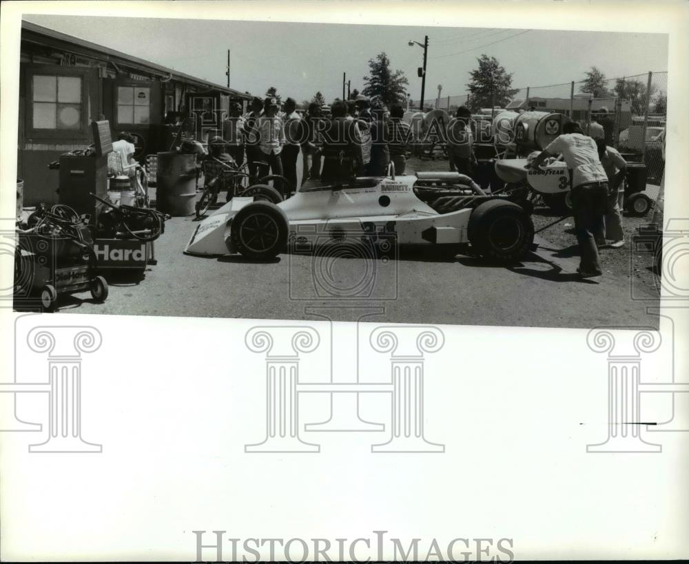 Press Photo Wysard Motor Company Special number 34-gasoline alley garage - Historic Images
