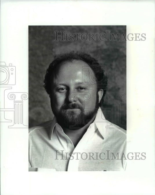 1987 Press Photo Gary Briggs Trainer for the Cavs. - cvb69784 - Historic Images
