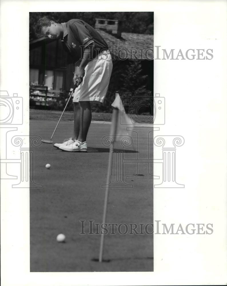 1991 Press Photo Mark Telerico works on his putts - cvb69792 - Historic Images