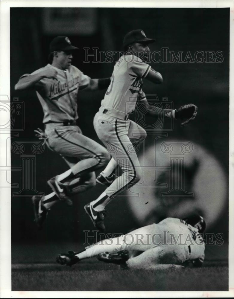 1991 Press Photo Carlos Baerga tries to break up double play &amp; Willie Randolph - Historic Images