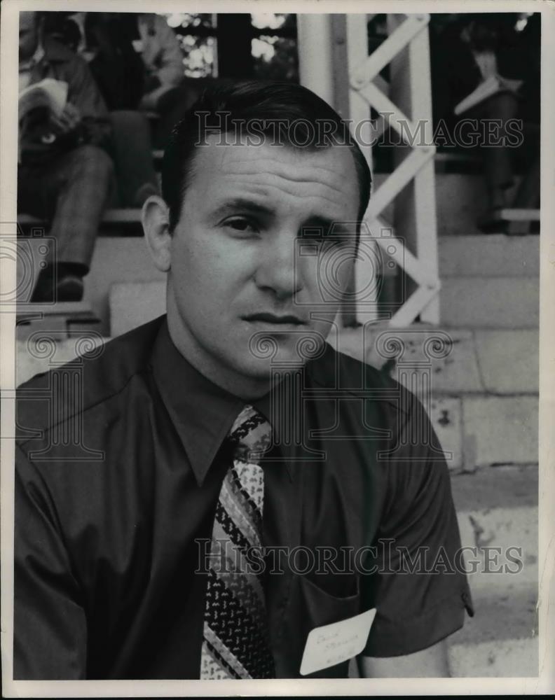 1971 Press Photo Wickliffe High School head football coach-Dave Sterlekar - Historic Images