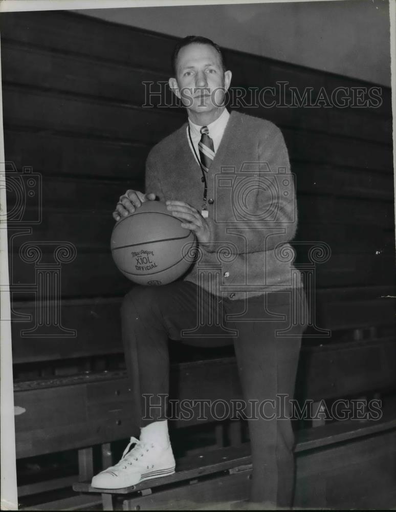 1968 Press Photo Carey High School basketball -Cooper - cvb69953 - Historic Images