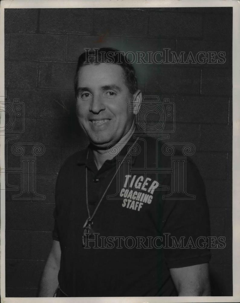1970 Press Photo Bob Carroll Twisburg High School basketball coach - cvb69956 - Historic Images