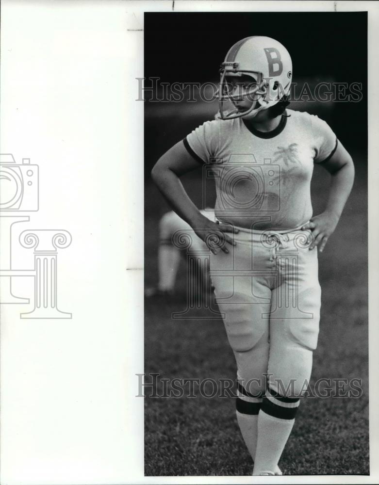 1982 Press Photo Julie Grubb-Cleveland Brewers football team - cvb69962 - Historic Images