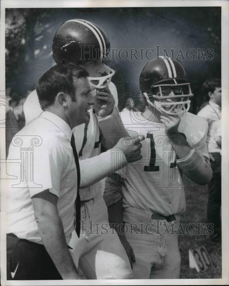 1969 Press Photo University coach Ross Smith, Lee Kravitz and David Dresslev - Historic Images