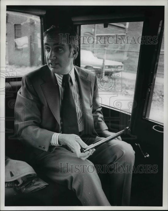 1973 Press Photo Robert Bry in Baker Electric, 1915 automobiles - cvb69974 - Historic Images