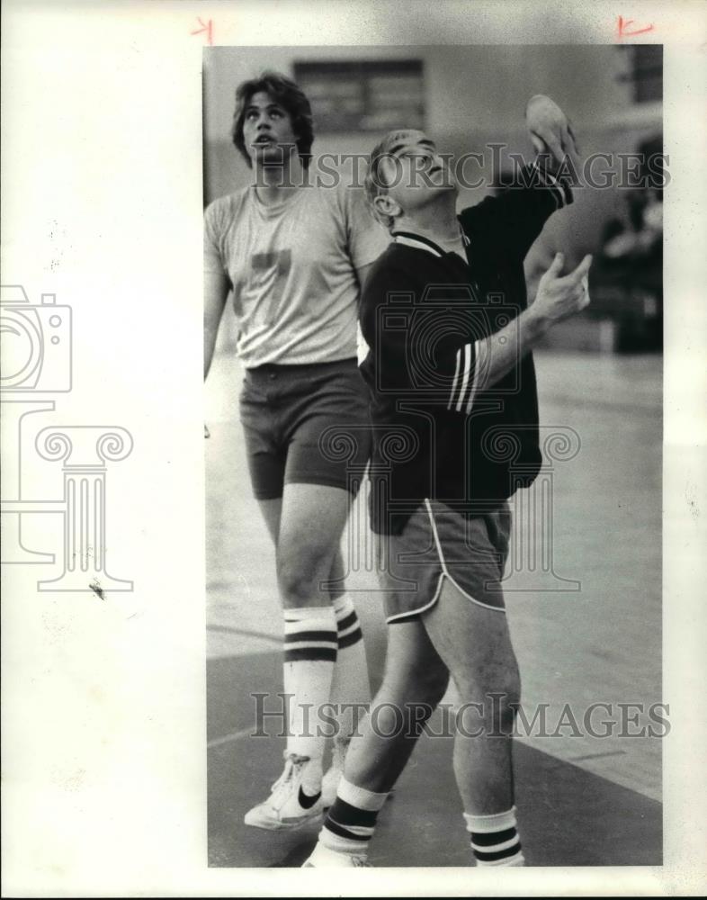 1981 Press Photo 45 year old Jerry McGenty one of the oldest players - cvb70003 - Historic Images