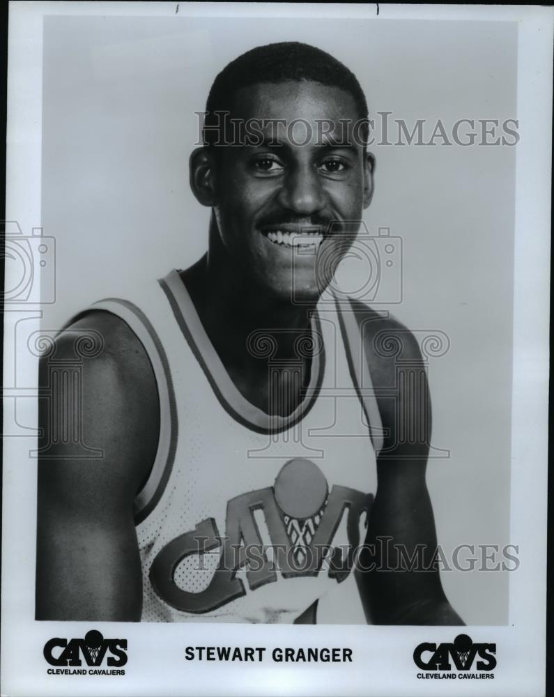 Press Photo Cleveland Cavaliers Stewart Granger Cvb70112 Historic press-photo-cleveland-cavaliers-stewart-granger-cvb70112-historic