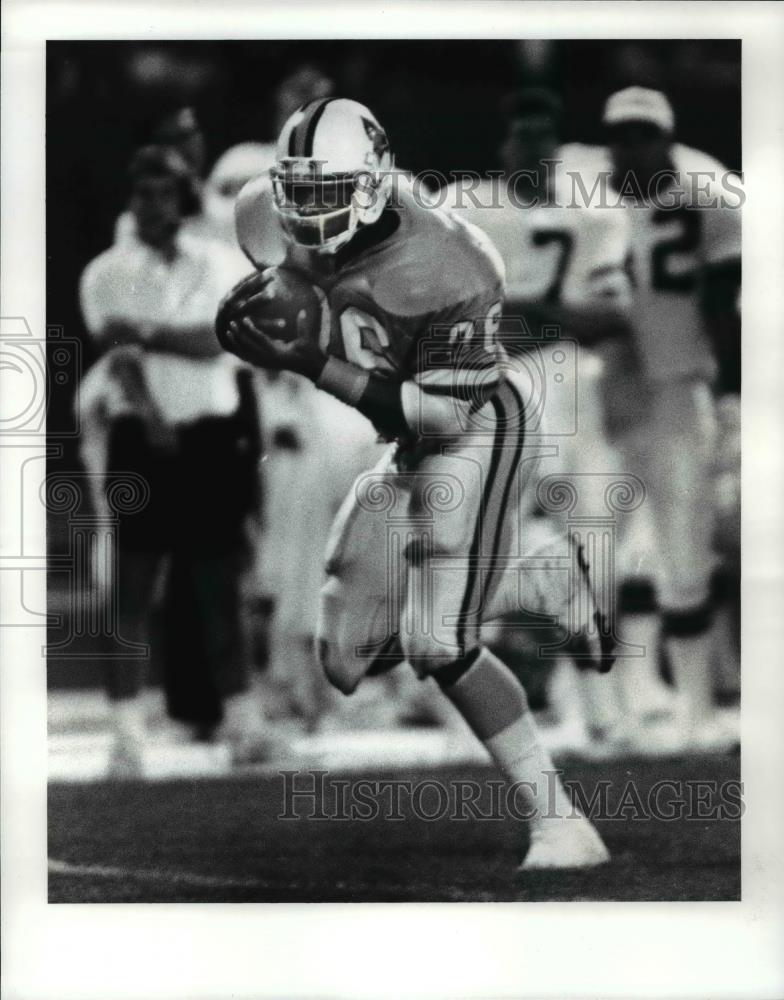 1989 Press Photo William Harris-football action scene against Tampas - cvb70177 - Historic Images