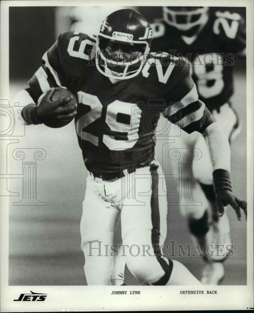 Press Photo Jets football defensive back-Johnny Lynn - cvb70278 - Historic Images